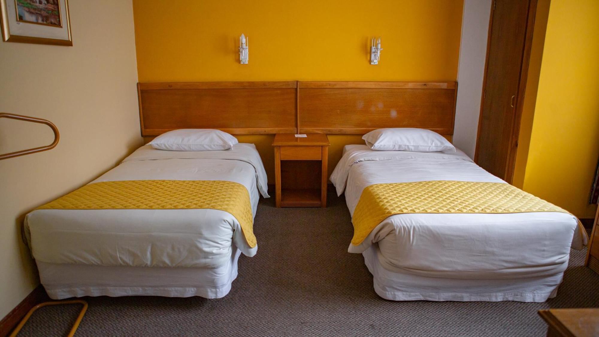Hotel Cima Argentum Potosí Buitenkant foto