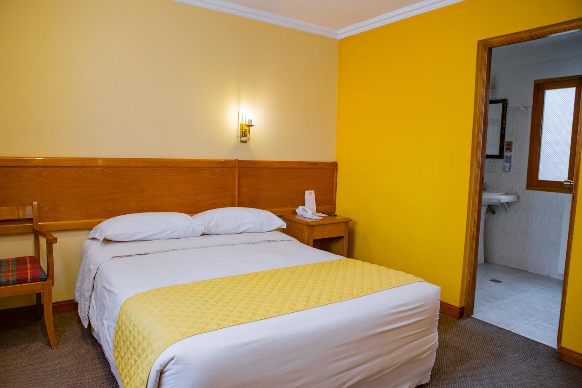 Hotel Cima Argentum Potosí Buitenkant foto